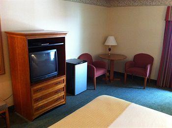 Holiday Lodge Hotel Oak Hill Екстериор снимка